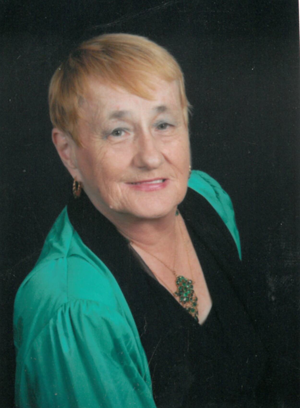Edina Kay Molina